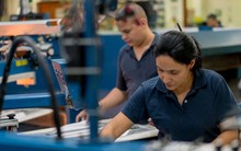 Chuyện lạ: Năng suất lao động thấp nhưng doanh nghiệp tại Anh sẽ chẳng thuê nổi người nếu không cho làm 4 ngày/tuần