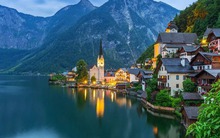 Những địa danh được đánh giá là "cổ tích có thật" cho những ai chán thành phố xô bồ, Việt Nam cũng góp mặt với tên làng chài nổi tiếng