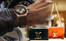 Vén màn bí mật “in ra tiền” của các doanh nghiệp hàng xa xỉ: Đi ngược mọi loại lý thuyết bán hàng, ai bắt chước “dởm” là phá sản như chơi