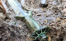 Đào mộ cổ, choáng váng với báu vật 3.500 năm vẫn tỏa sáng