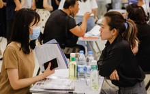 Nỗi lo của những cử nhân 'tờ giấy trắng' tại Trung Quốc