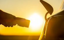 Nhà xây mới hoặc cải tạo phải lắp sạc xe điện ở bang Mỹ