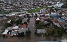 Thời tiết cực đoan tấn công nhiều nước