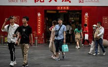 SCMP: Cựu quan chức cấp cao báo động nguy cơ "kinh tế tụt dốc" hiện hữu, Trung Quốc phải ra tay ngay