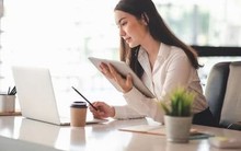 Ra trường 6 năm, cô gái trở thành triệu phú, kiếm 5,7 tỷ đồng/tháng nhờ công việc 'làm cho vui'