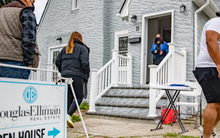 Thị trường nhà ở Mỹ “ấm” dần