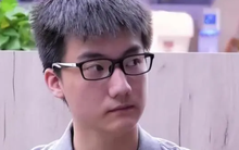 Tự tin rời khỏi phòng thi sớm 20 phút vì đề đại học quá dễ, nam sinh muối mặt khi biết điểm thi