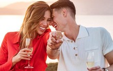 Hoa hậu Hoàn vũ Tây Ban Nha cưới thủ môn đắt giá nhất thế giới