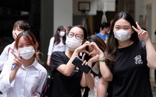 Hơn 1 triệu thí sinh dự thi Ngữ văn, Toán: Hồi hộp và lo lắng