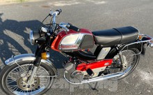 Xe máy cổ 'hiếm có khó tìm' của dân chơi Sài thành