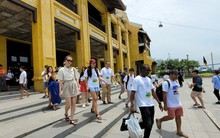 Du lịch bứt phá nhờ cú hích visa (*): Giải bài toán giữ chân du khách