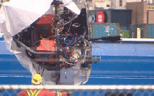 Cận cảnh trục vớt hàng loạt mảnh vỡ của tàu lặn Titan, tích cực tìm kiếm thi thể các nạn nhân