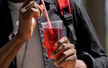 Mùa hè đừng tiêu thụ quá nhiều loại nước này kẻo DNA bị tổn thương, ung thư tới ‘gõ cửa’