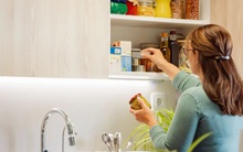 Món đồ trong bếp có thể là 'ổ chứa' vi khuẩn, nguy cơ gây 13 bệnh nếu không làm sạch đúng cách