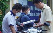 Hình ảnh học sinh TP HCM vào môn thi đầu tiên của kỳ thi lớp 10