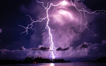 Bí ẩn vùng đất bị 'trời đánh' nhiều nhất: Mỗi phút hứng chịu 28 cú sét, một năm gặp bão 260 ngày