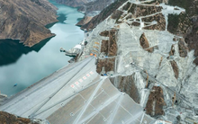 Trung Quốc xây đập thủy điện ở "lưng chừng trời", liên tục xô đổ những kỷ lục vô tiền khoáng hậu: Nằm ở độ cao 3.000m, riêng thân đập cần tới 43 triệu m3 vật chất để lấp đầy