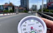 Miền Bắc nắng nóng đỉnh điểm trước khi chuyển mưa lớn