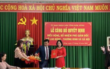 Cho thôi việc phó giám đốc sở xin nghỉ hưu ngay tại lễ bổ nhiệm