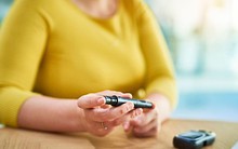 6 dấu hiệu bất thường cảnh báo đường huyết đang tăng vọt: Đi khám ngay trước khi quá muộn