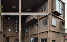 Chiêm ngưỡng căn nhà có phòng ăn cao tận 3 tầng: Đến giếng trời cũng độc lạ không kém!