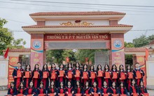 Gần 100% học sinh của 2 lớp trường huyện đạt điểm 9 môn Ngữ văn