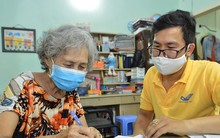 Bất ngờ lùi lịch trả lương hưu, trợ cấp tháng 8