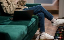 Giải mã 'tật xấu' rung chân từ góc độ tâm thần học: Có thật sự chỉ là biểu hiện của lo lắng và bồn chồn?