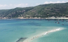 Cận cảnh 4 con đường đi bộ xuyên biển độc đáo nhất nhì Việt Nam