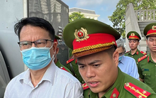 Cựu đại sứ nói không lợi dụng các “Chuyến bay giải cứu” gần 1.900 người mãn hạn tù để chia chác