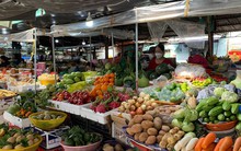 Hàng hóa rục rịch tăng giá theo lương