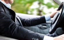 Cách xử lý khẩn cấp khi xe bị kẹt chân côn