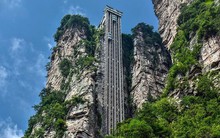 Trung Quốc sở hữu "thang lên trời" gây chấn động: Chi phí khủng hơn 614 tỷ đồng, ‘bay cao’ 326 mét chỉ trong vòng 1 phút…3 năm là xây xong toàn bộ
