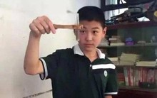 Nam sinh nhà nghèo biết chữ từ năm 1 tuổi, 15 tuổi thi ĐH, đạt điểm cao kỷ lục vẫn không hài lòng