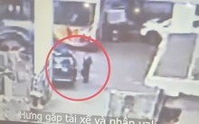 Công bố clip điều tra viên Hoàng Văn Hưng nhận chiếc cặp số