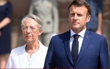 Pháp thay thế 11 bộ trưởng trong chính phủ