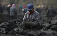 Khi Trung Quốc giải nhiệt bằng...than: Câu chuyện quốc gia sản xuất nhiều điện nhất thế giới nhưng lại sợ mất điện cho máy điều hòa