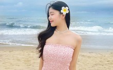 Lọ Lem nhà Quyền Linh thả dáng như người mẫu trên biển