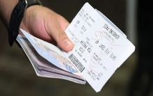 Đặt vé máy bay giá rẻ trên mạng: Trả tiền xong xuôi nhưng vẫn thiếu thứ này - Bạn coi như đã bị lừa