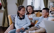 Sai lầm phổ biến nhiều cha mẹ mắc phải khiến con cái tự ti cả đời