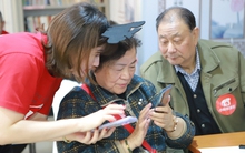 Trung Quốc: Người cao tuổi khó thích ứng với hạ tầng hiện đại trong kinh tế kỹ thuật số