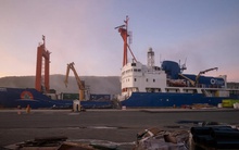 Hé lộ những giây phút cuối trên tàu lặn Titan: Bu lông siết chặt, con tàu đi tìm giấc mơ