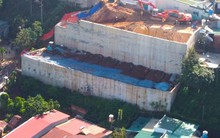 Cận cảnh bom khủng xây không phép khiến chủ tịch phường bị đình chỉ công tác