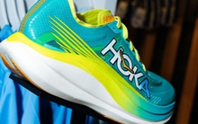 Thương hiệu giày "xấu nổi tiếng" của Mỹ: Chinh phục vô số khách hàng nhờ bí quyết "truyền miệng", tạo nên đế chế tỷ USD