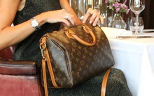 Rao bán túi xách hàng hiệu trên mạng, người phụ nữ bị lừa mất trắng gần 200 triệu và cái kết bất ngờ