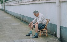 74 tuổi ở 1 mình, có 4 con nhưng không ai muốn chu cấp: Tôi tự chủ kinh tế để chừa đường lui cho mình