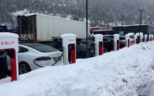 Bài học cho những quốc gia đang chuyển sang xe điện nhìn từ thành công của Na Uy