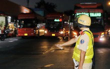 Cận cảnh liên ngành kiểm tra Bến xe miền Tây lúc 4 giờ sáng