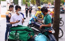 Phí vận chuyển hàng online trong nước "đắt đỏ"