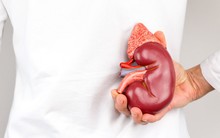 Thận khỏe hay yếu cứ nhìn 4 điểm bất thường này trên cơ thể, có 1 dấu hiệu cũng cần đi khám ngay